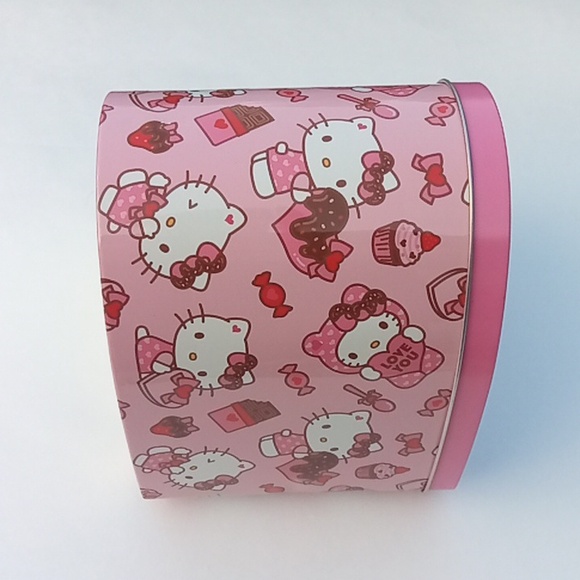 Hello Kitty Heart Shaped Tin - Picture 4 of 16